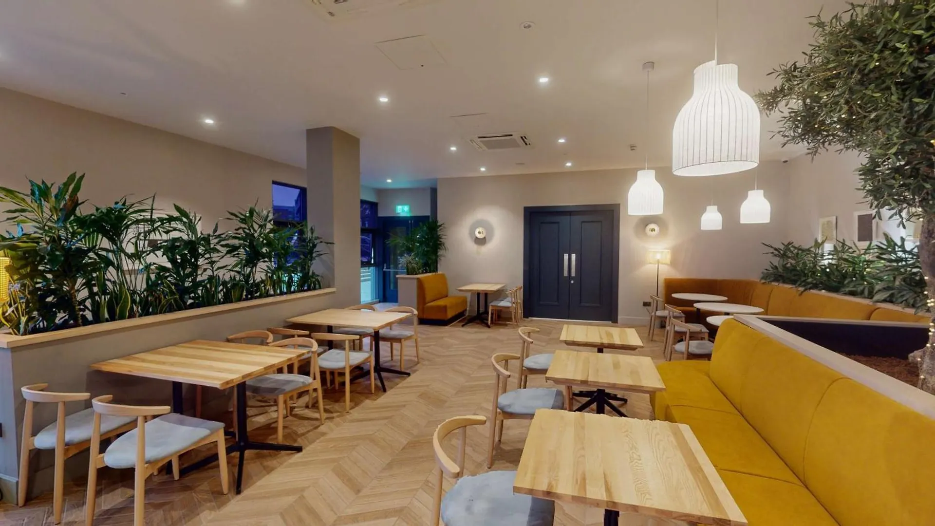 Radisson Blu Hotel Dublin Airport Cloghran 4*,  Ireland